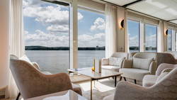 Amadeus Nova Panorama Bar