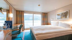 Maxima French balcony
