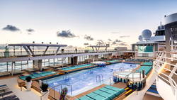 Mein Schiff 2 pool deck