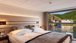 nickpSpirit outside stateroom on the middel and upper decks