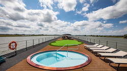 Golf und Whirlpool