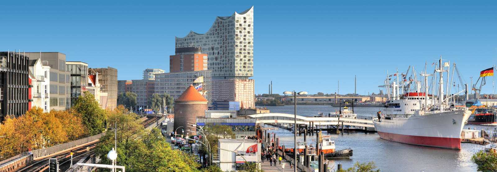 hamburg-hafen-und-elbphilharmonie-deutsc.24t23rw6.jpg