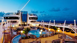 MSC Divina pool deck