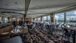 restaurant saturn deck