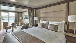 Silver Moon Veranda Suite