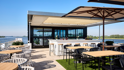 Porto Mirante bar on the sun deck