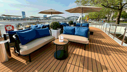 The Gentleman Sonnendeck