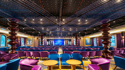 Victoria Sabrina Bar