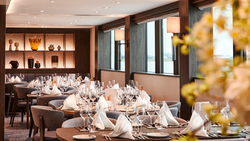 VIVA One Hauptrestaurant RIVERSIDE