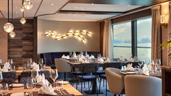 VIVA Two Hauptrestaurant RIVERSIDE