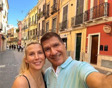 Selfie von Katrin und ihrem Mann beim Erkunden von Italiens Städten